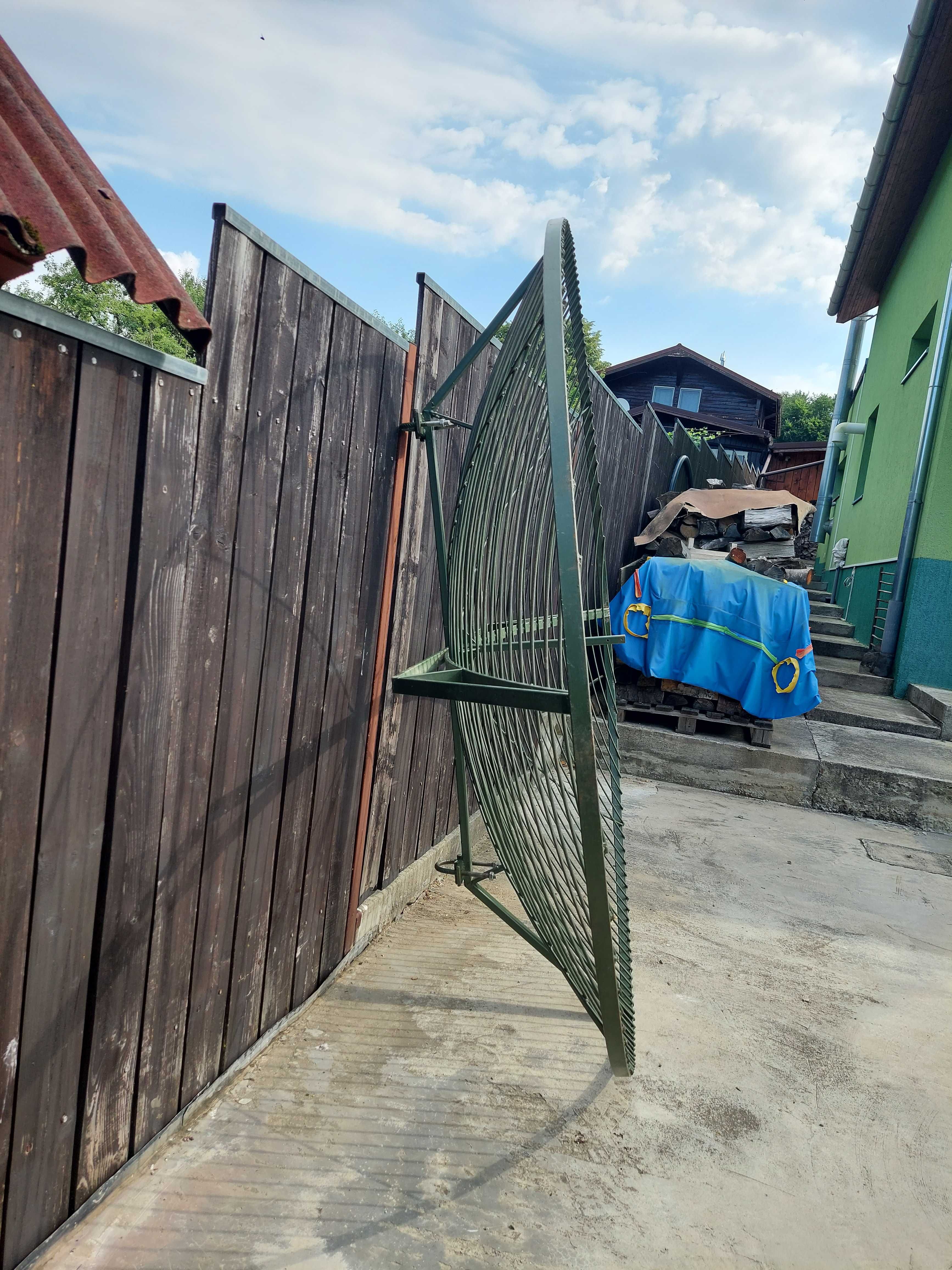 Antena parabolica 2m, EME, grid, 100Mhz - 3Ghz