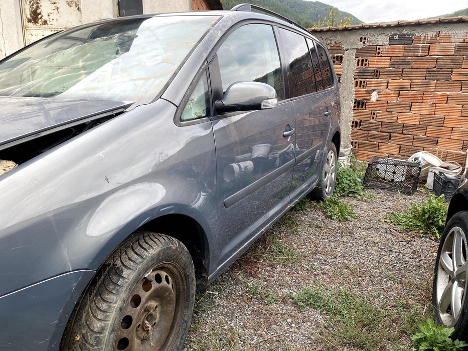 Volkswagen Touran на части