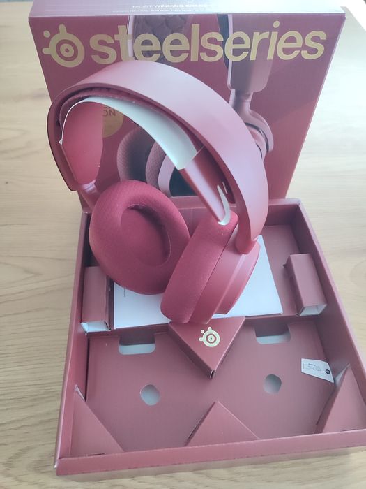 Casti SteelSeries Arctis Nova 7 Wireless Gaming