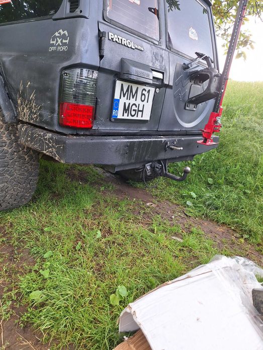 De vânzarea bare față -spate nissan patrol y60