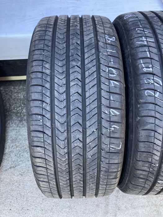 Лятни гуми 235-40-18