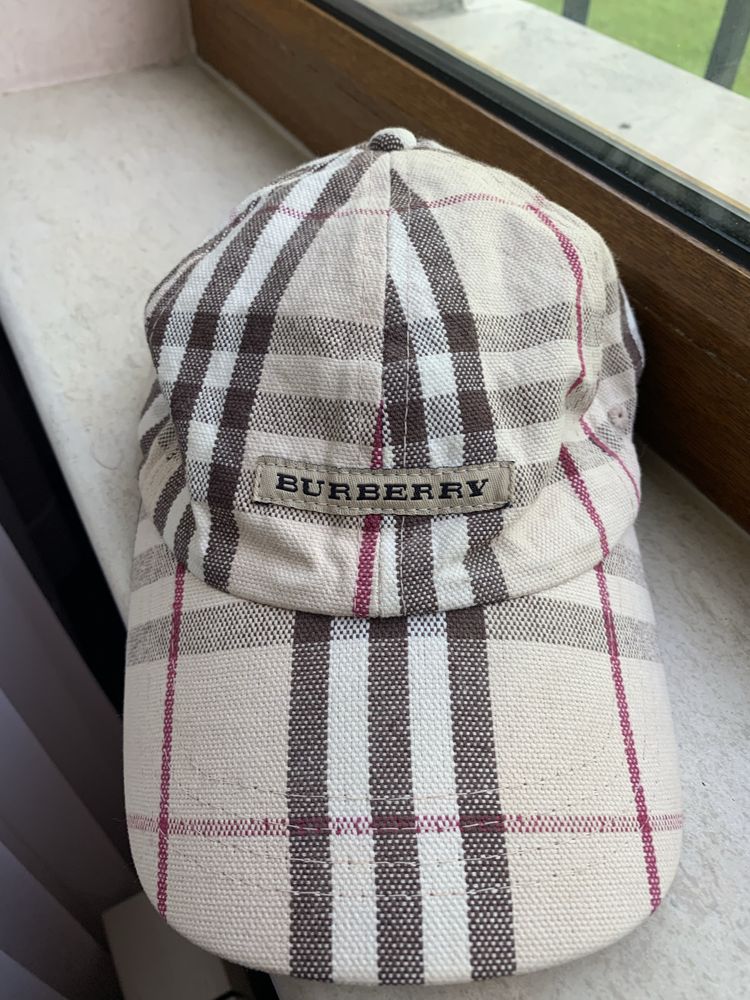 Детска шапка Burberry