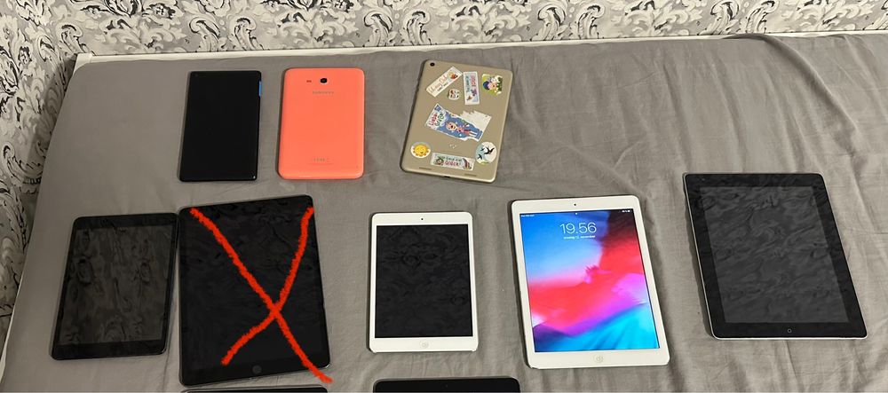 Lot 7 tablete pentru piese IPAD, Samsung, Lenovo