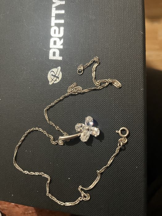 Lantisor cu pandantiv floare argint