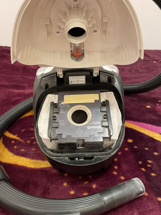 Aspirator gorenje cu sac