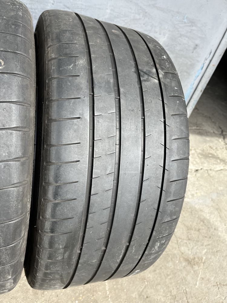 2 бр. летни гуми 245/35/18 Michelin PSS RSC DOT 4618 4 mm