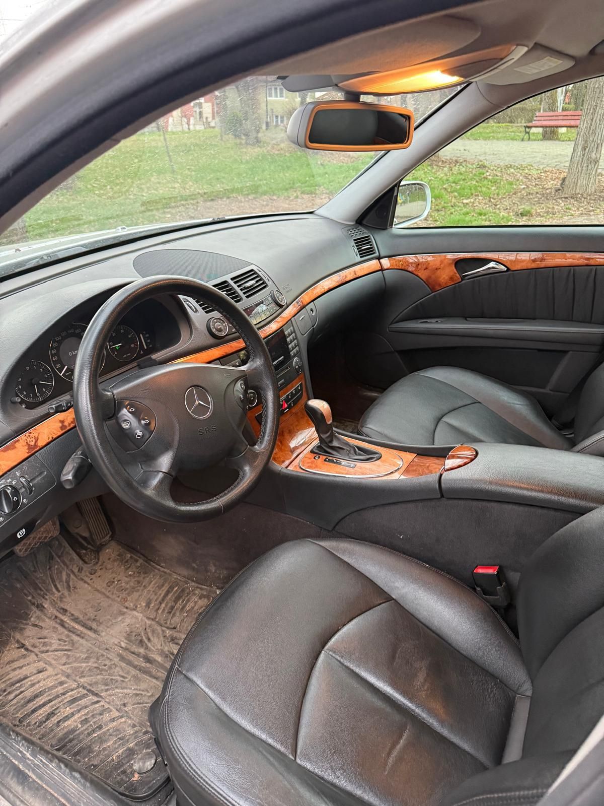 Vând Mercedes E Class 2006 E280CDI SCHIMB CU BUGGY de cel putin 4500eu