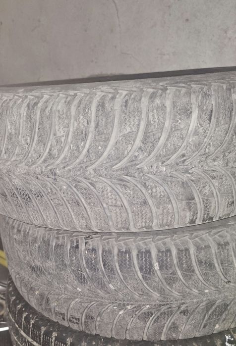 Шины на дисках 2 штук