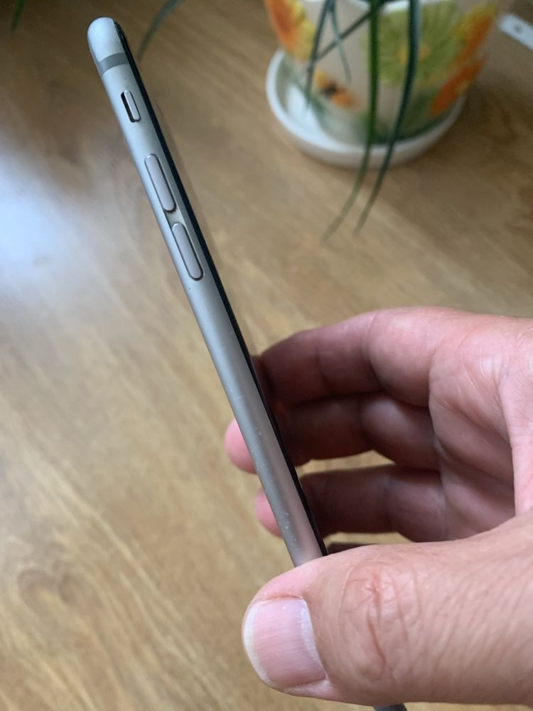 Смартфон iPhone 6