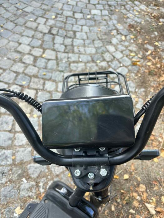 Електрически мотоциклет Maxmotors