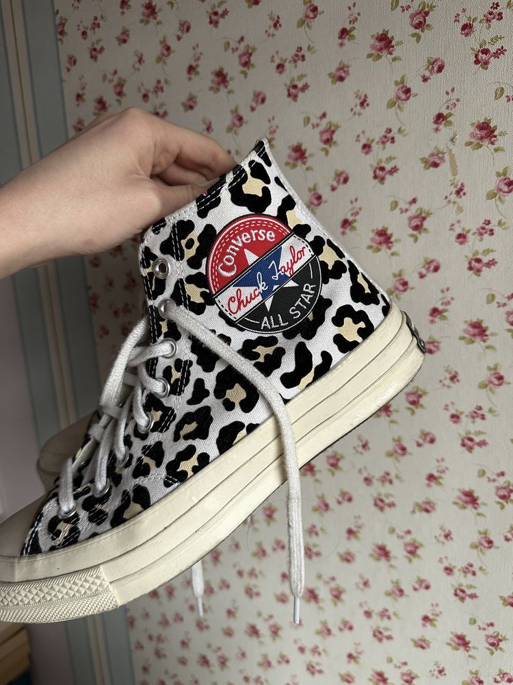 Кецове converse.