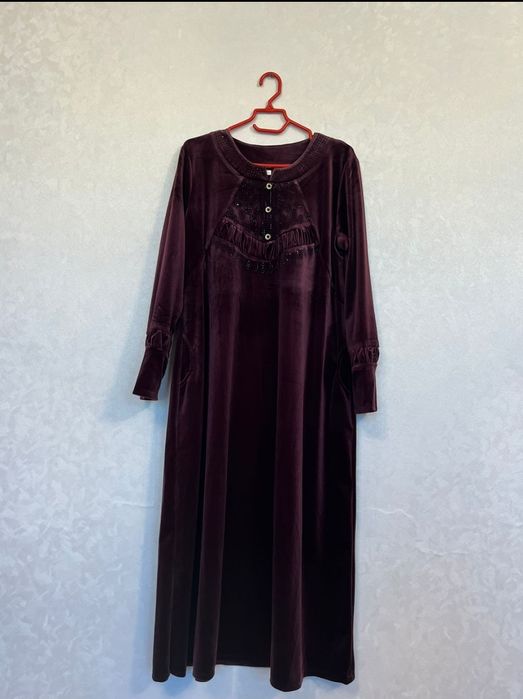 Продам платья за 10к