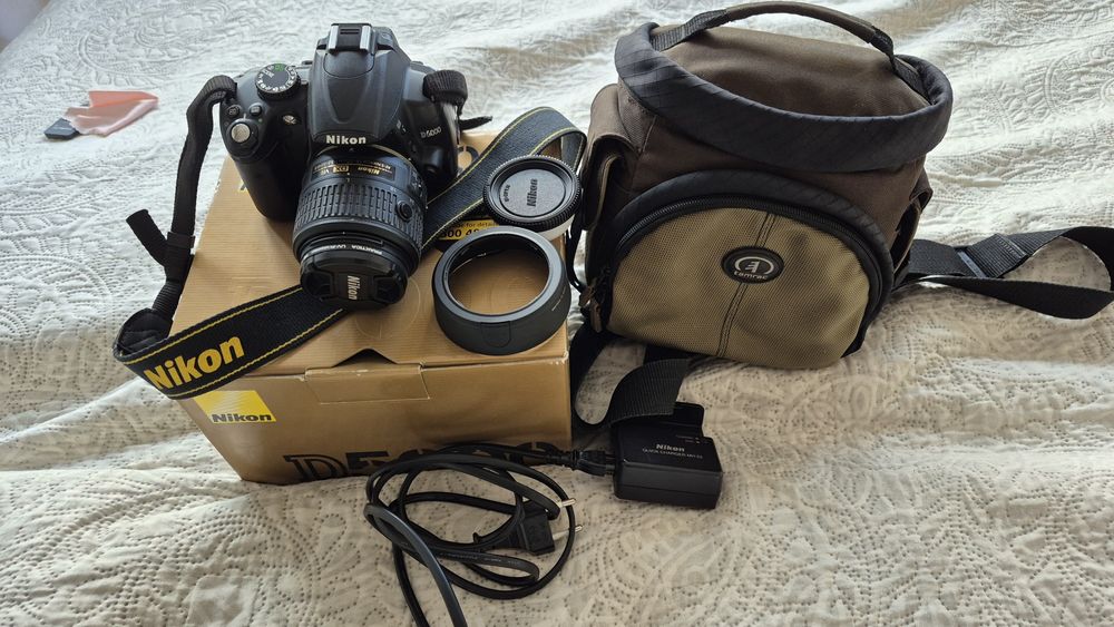 Фотоапарат Nikon D5000 + Nikon 18-55 VR2