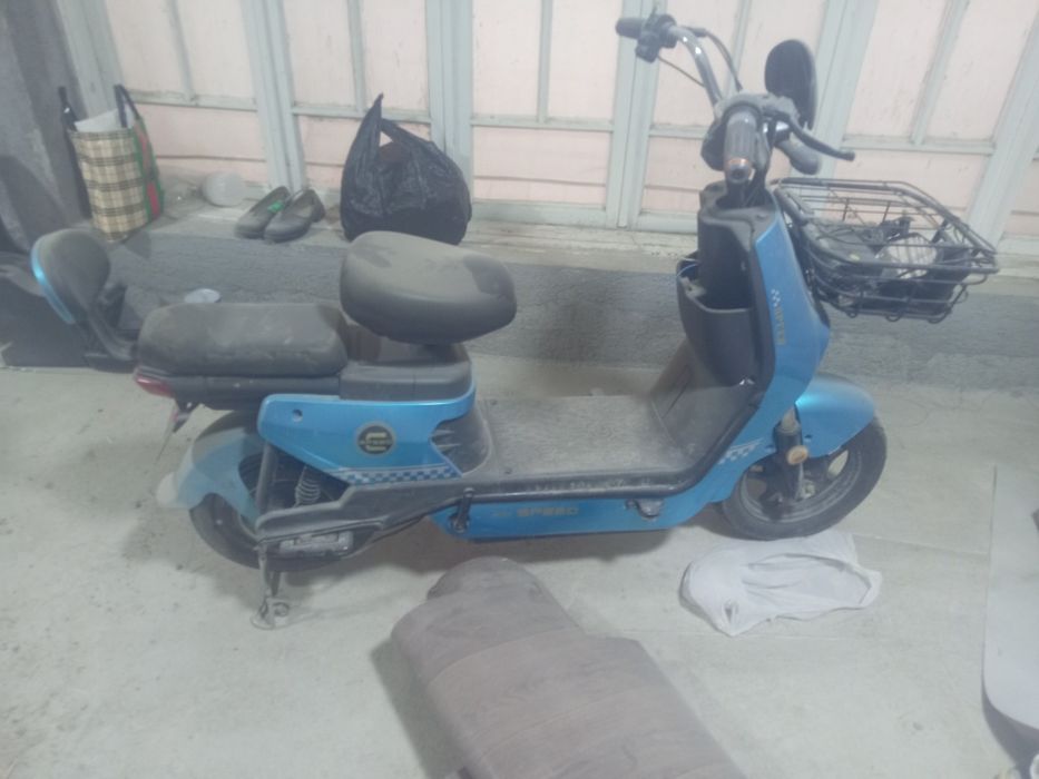 Skuter zur xoalti yaxshi uyda haydalmayapti shunga sotayapman