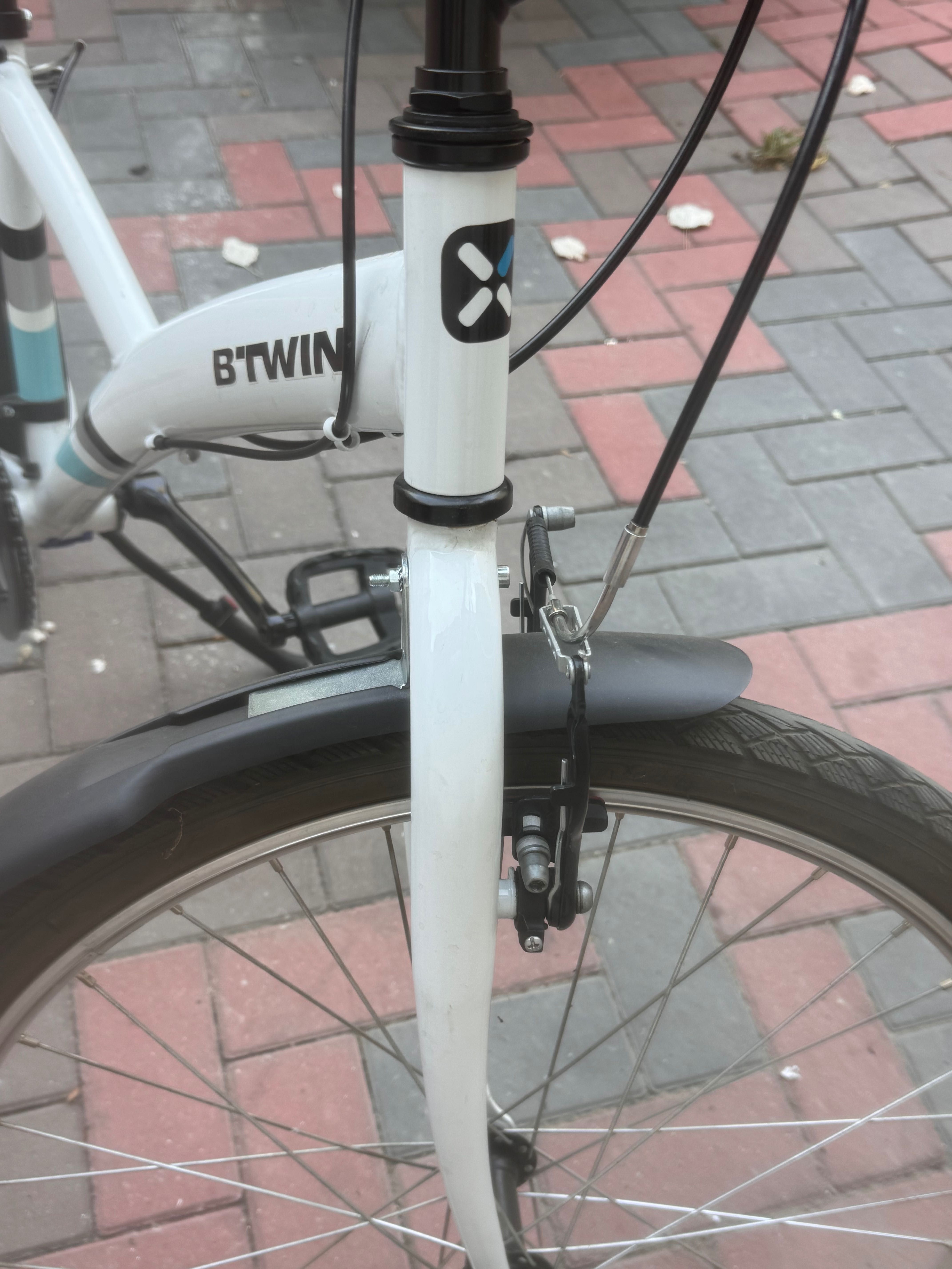 Vând bicicletă copil