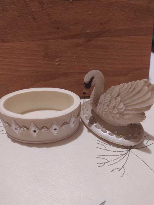 Совенир--аксесоар кристално за младоженци-свадба произ. Дания