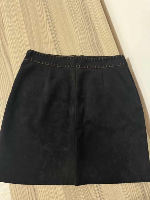 Fusta zara piele intoarsa