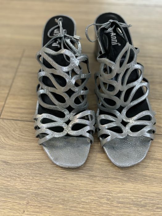 Дамски сандали Gianni