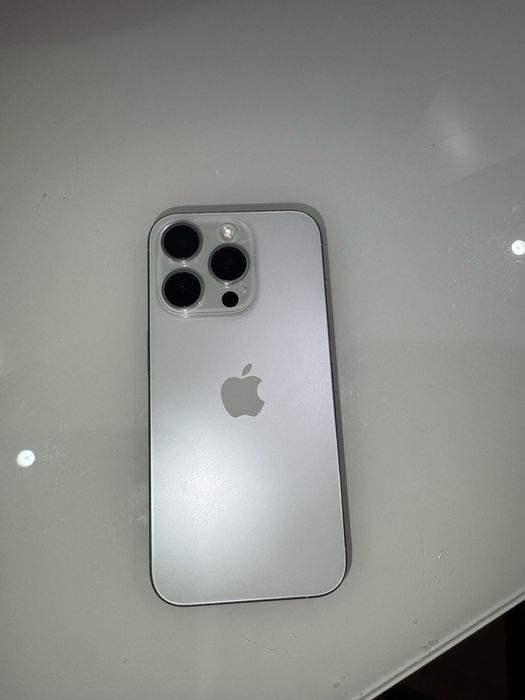 Телефон Iphone 15 pro