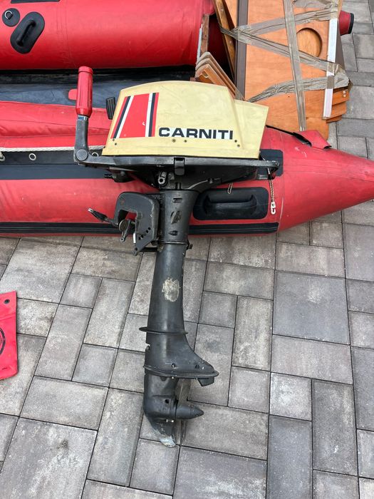 Barcă Gonflabilă cu motor