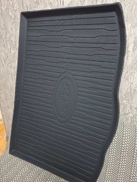 Полик для багажника KIA SONET