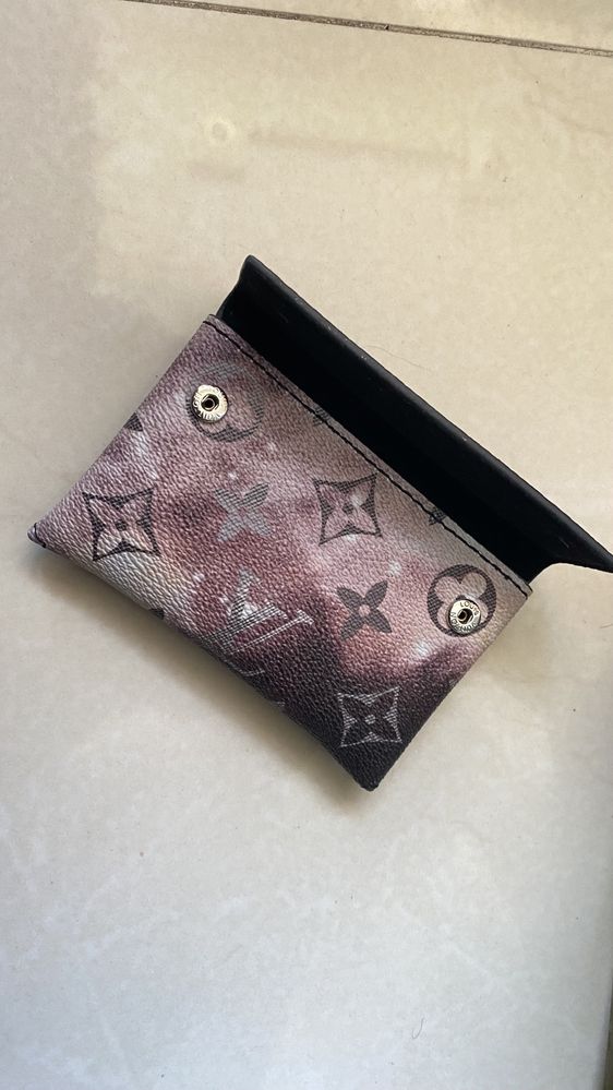 ОРИГИНАЛ Louis Vuitton малко портмоне