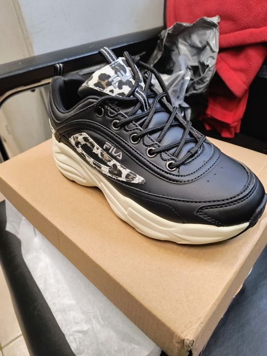 Fila дамски маратонки