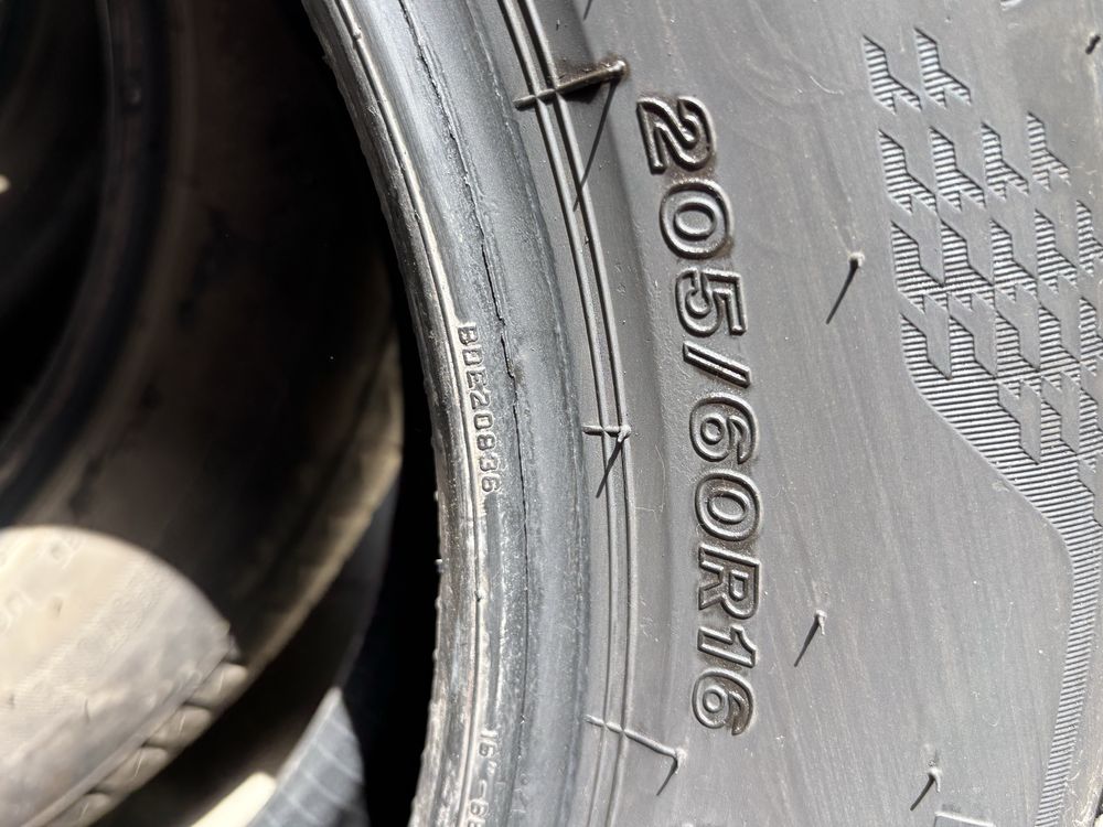 Vand set 4 cauciucuri Bridgestone Turanza Toos 205/60/R16 dot 2024