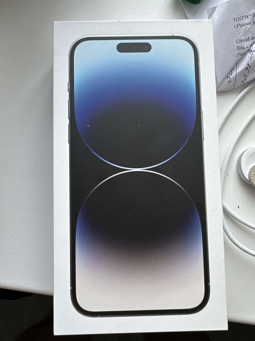 Продам айфон 14 про макс новый