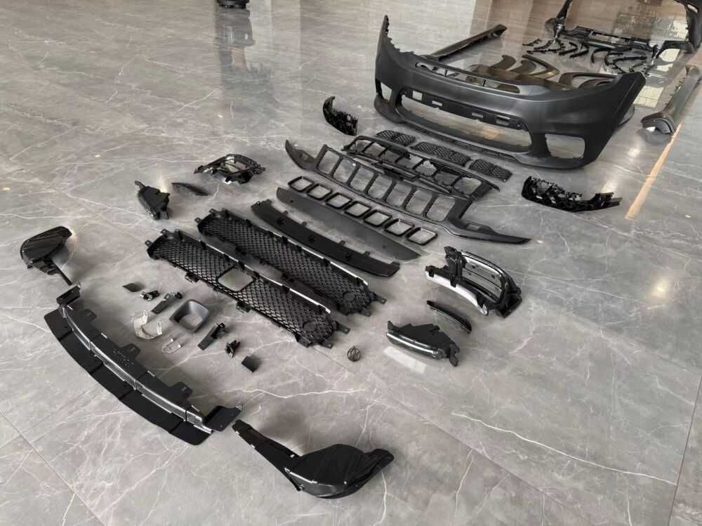 Предна броня Jeep GRAND CHEROKEE TRACKHAWK SRT Style + DRL 14-2021г