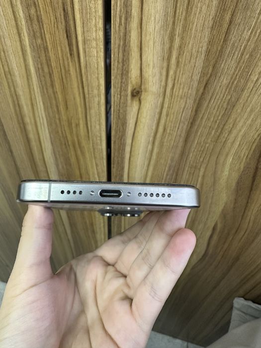 iphone 15 pro max natural 256 gb 90%