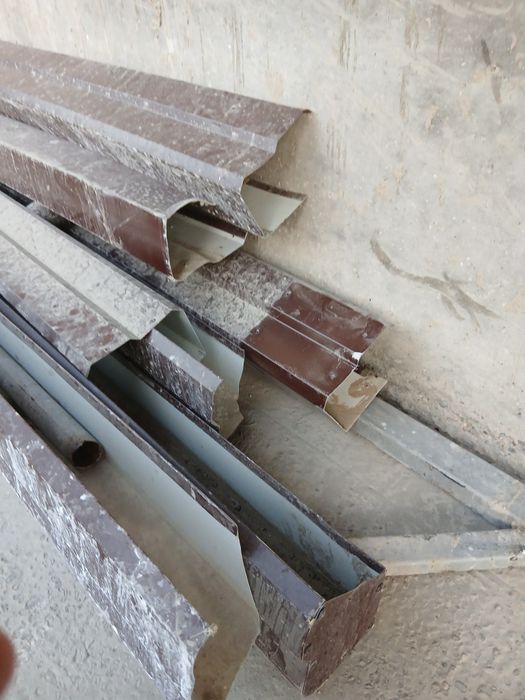 Тунука нова сотилади,янги ишлатилмаган,  0.5 калинлиги,ранга тукжигар