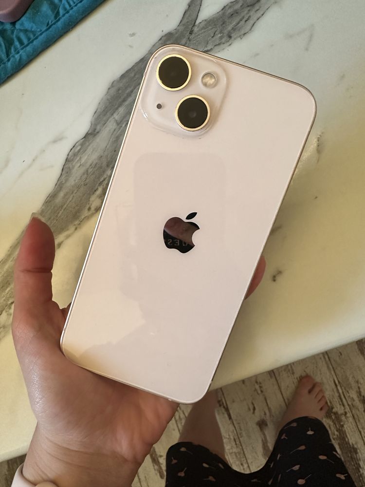 iPhone 13 128GB Розов - Отличен