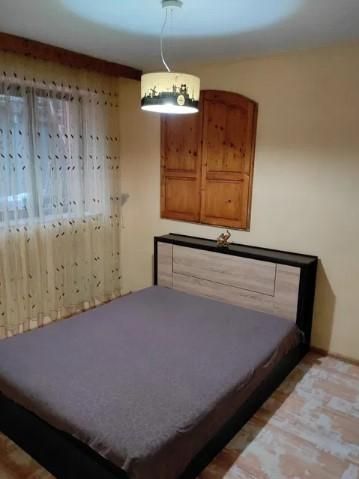 Двустаен апартамент под наем в кв. Каменица 1