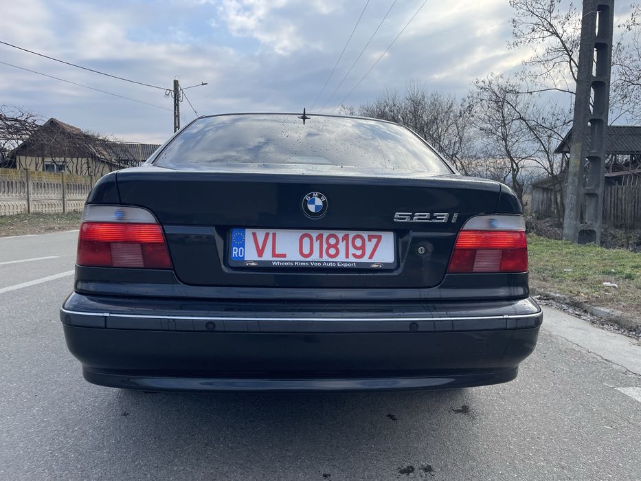 Bmw e39 523i 170 cp sau schimb