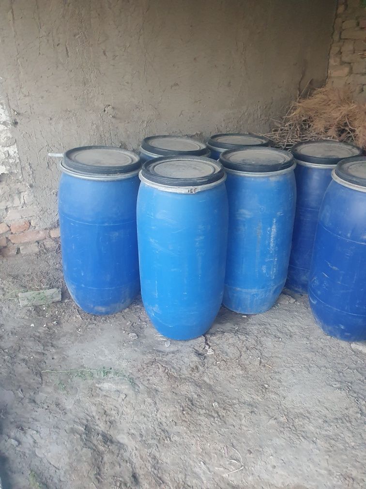 Bochka plastic b/u 80ming sum donasi