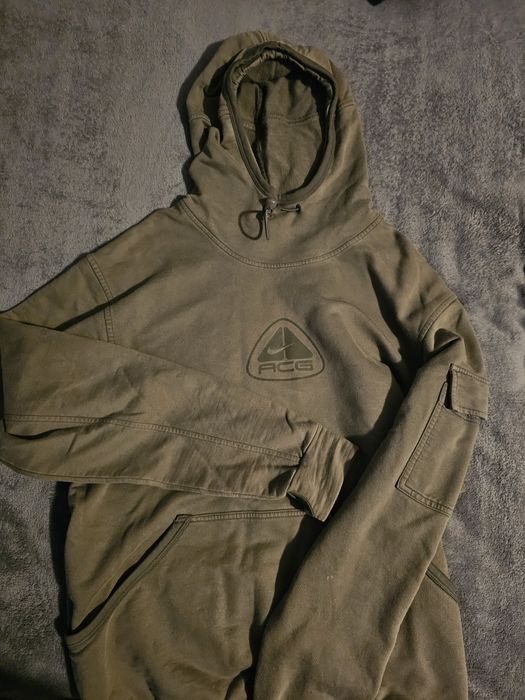 Nike acg hoodiee