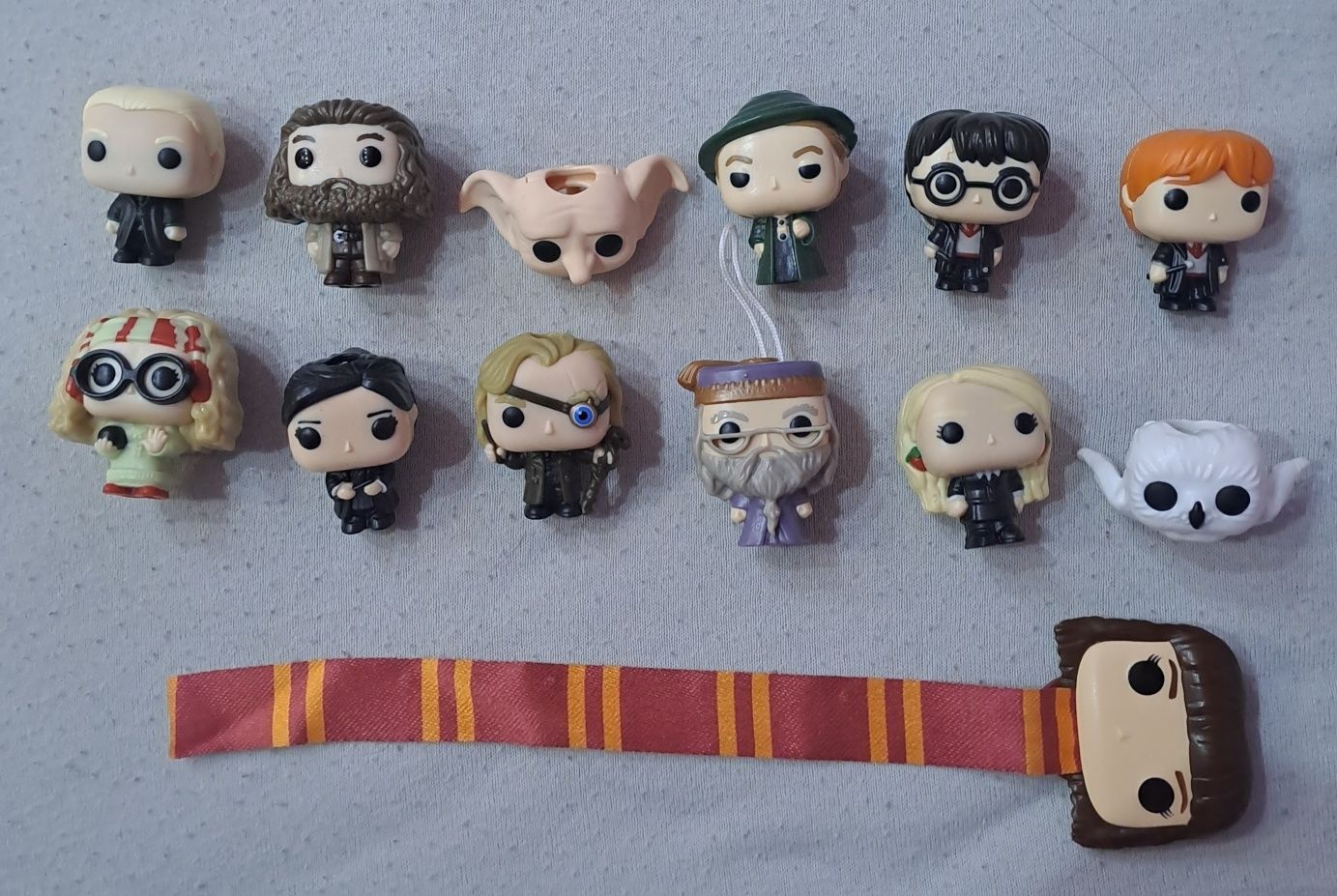 Harry Potter- фигурки

Продавам повтарящи се фигурки от кол