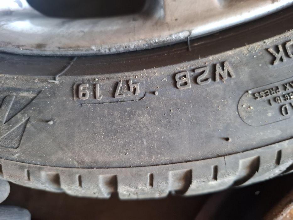215 45 17 дот4719 Bridgestone 4броя цената е за 4бр