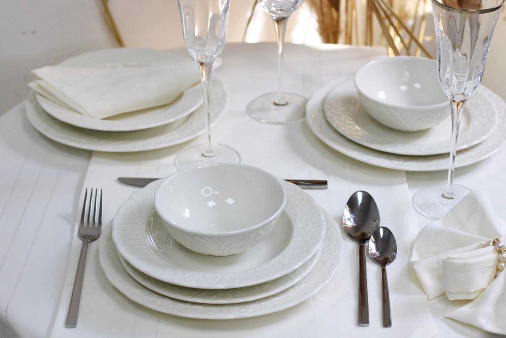 Сервиз за храна 24 части лукс