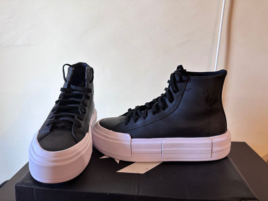 Кецове Converse унисекс кожени обувани са само веднъж