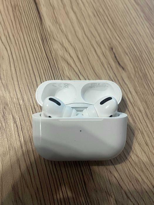 AirPods Pro (1 поколение)