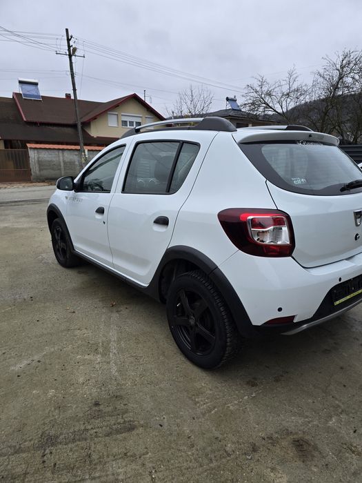 Dacia Sandero Stepway 0.9 TCe 90 CP -
126.000 km - Recent adusă din Ge