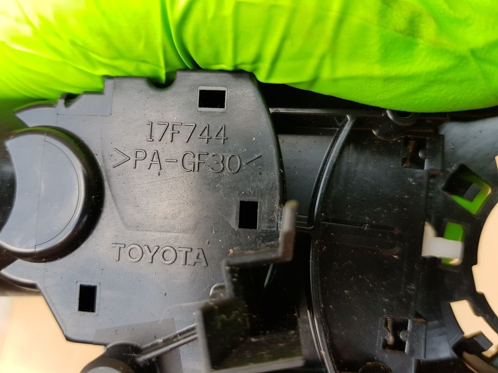 Bloc lumini Toyota Rav 4Cod: 17F744An: 2012 +