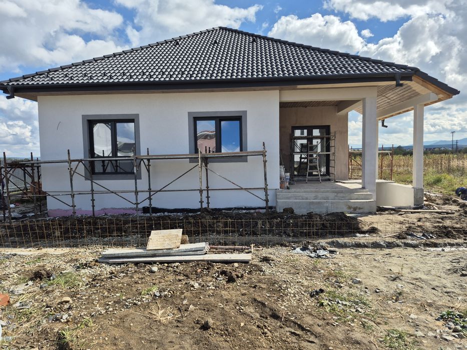 Echipă Finisaje Interior / Exterior