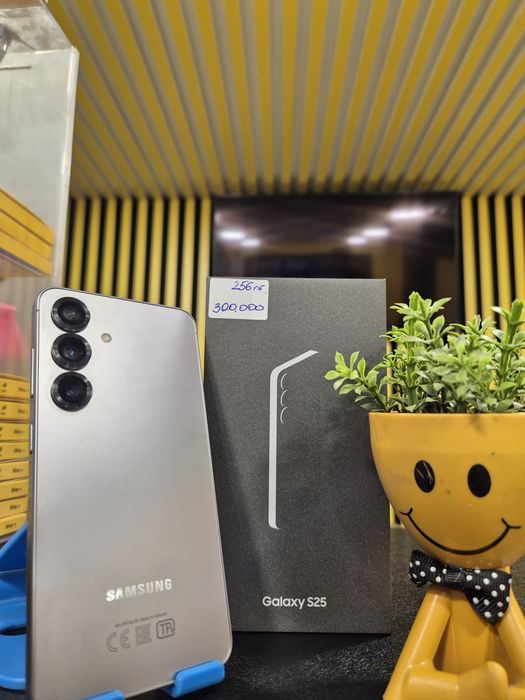 Samsung S25, 256гб