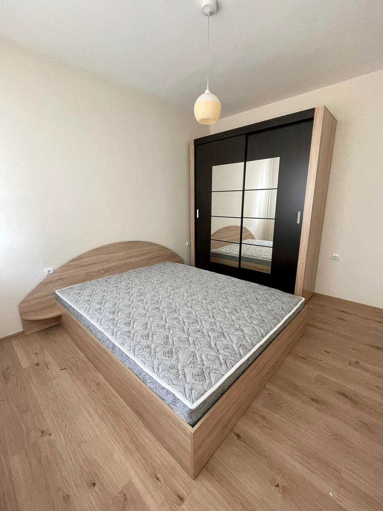 Дава се под наем Тристаен апартамент в Пловдив, Мараша - 98 кв.м за 612 € - Снимка #2