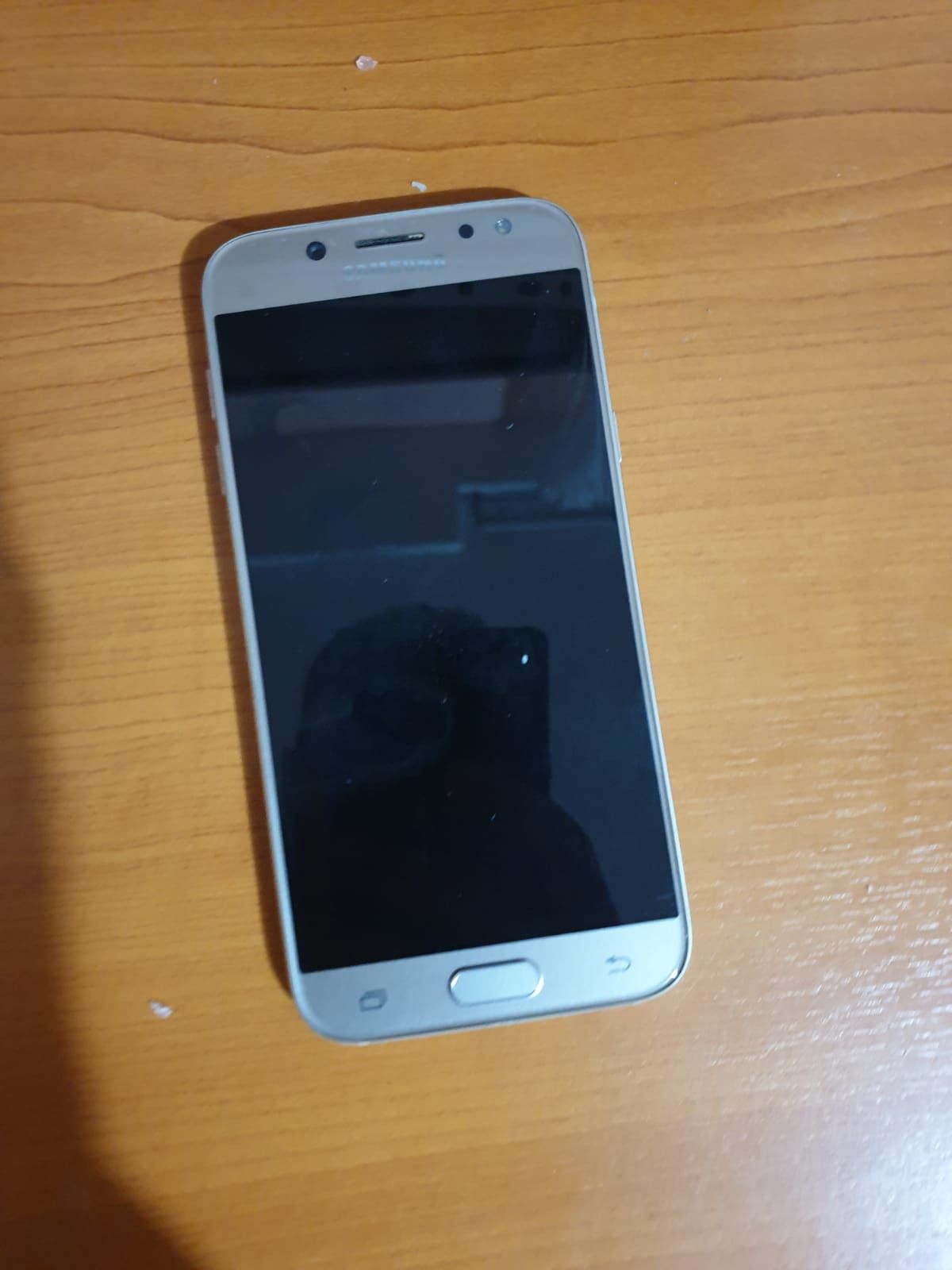 Samsung galaxy j7 pro,dual sim,64gb,gold