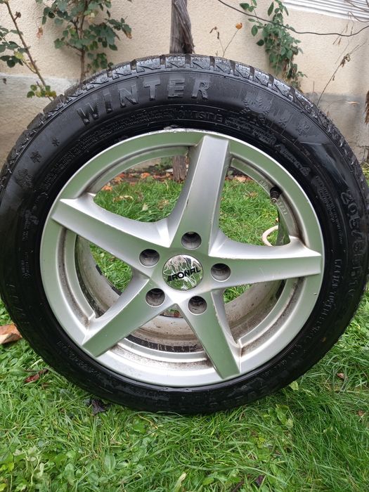 Vând jante BMW cu anvelope de iarnă
