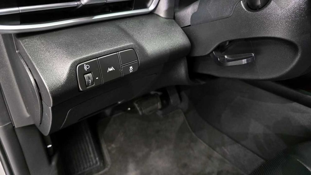 Hyundai AVANTE 1.6 Modern